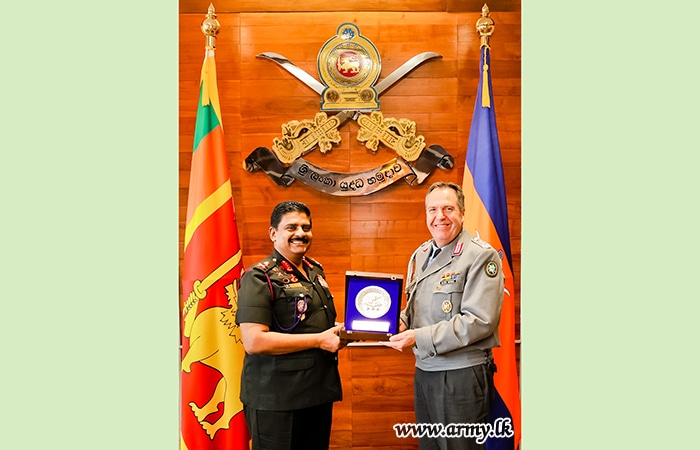 Defence Attaché of Germany to Sri Lanka Calls on Commander of the Army
