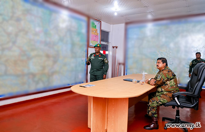 Army Chief Visits Mahiyanganaya to Assess Flood and Landslide-Affected Areas