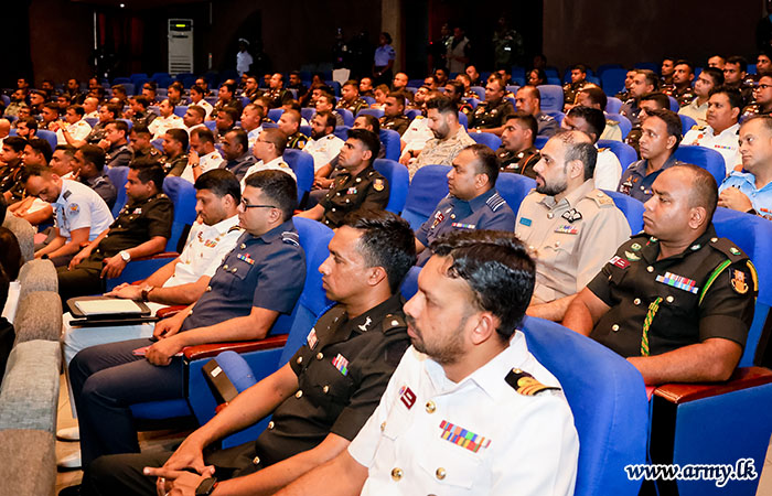 Army Chief Highlights Future Operating Environment; Strategic Foresight in Customary Address at DSCSC