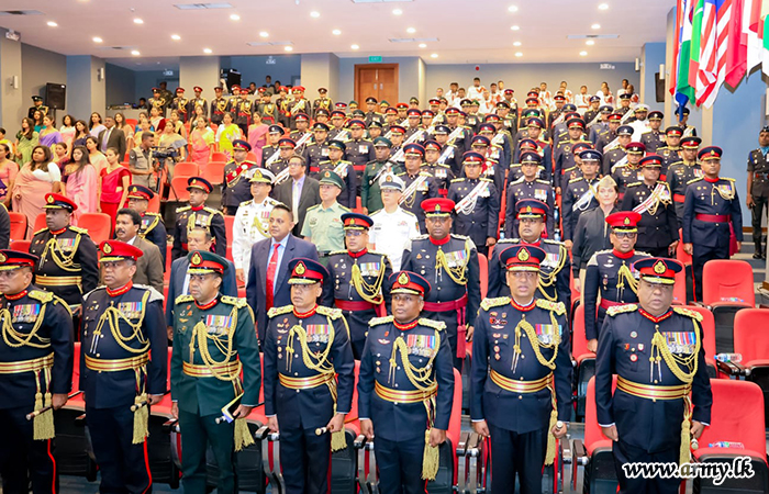 Army Chief Graces the Graduation Ceremony of Logistics Staff Course No. 11