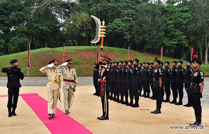 New Colonel of the Regiment of SF Takes Over Duties