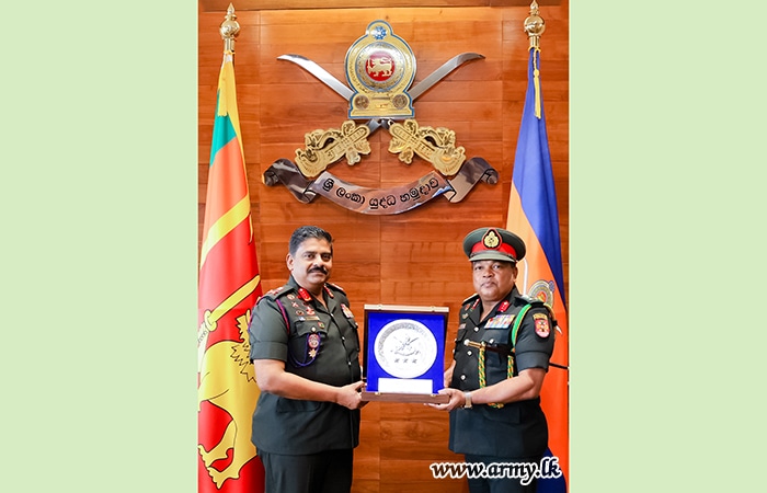 Commander of the Army Commends Notable Service of Retiring Major Gener