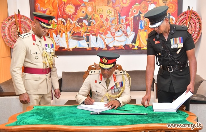New Colonel of the Regiment of Sri Lanka Sinha Regiment Assumes Duties
