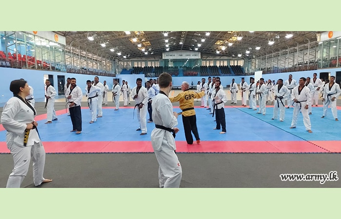 Specialised Taekwondo Training Conducted at Army Physical Training Sch