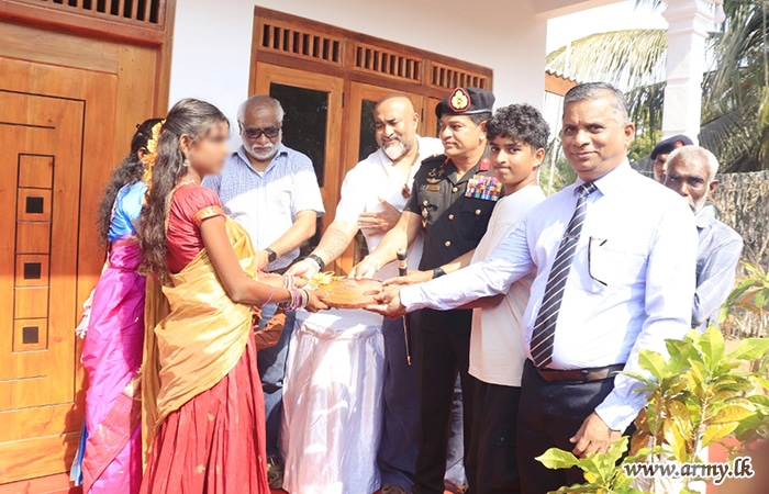 வெருகலில் தேவையுடைய குடும்பத்திற்கு இராணுவத்தினரால் புதிய வீடு