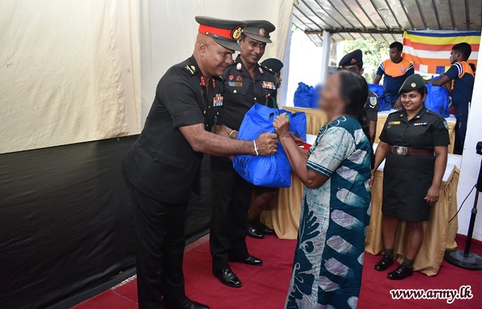 இராணுவத்தினரால் புனானியில் உலர் உணவுப் பொதிகள் வழங்கும் திட்டம்