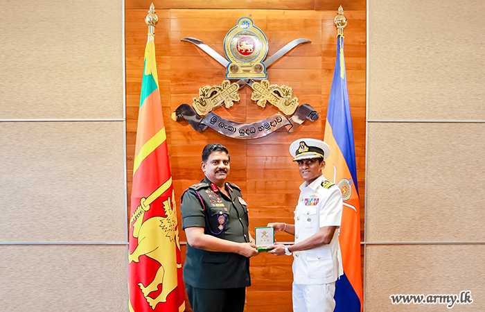 Newly Appointed Defence Attaché of Sri Lanka to India Calls on Commander of the Army