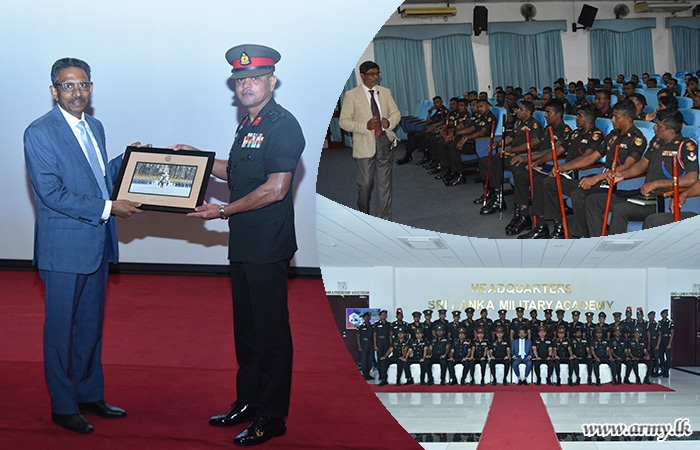 ශ්‍රී ලංකා යුද්ධ හමුදා විද්‍යා පීඨයේ නිලධාරීන් සහ අධිකාරී නොලත් නිලධාර