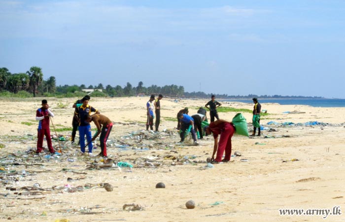 593 Brigade Troops Join Environment Day Celebrations