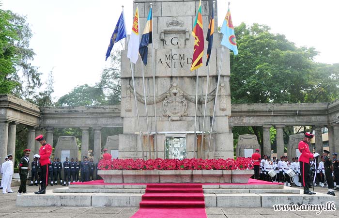 Poppy Ceremony Salutes Fallen War Heroes