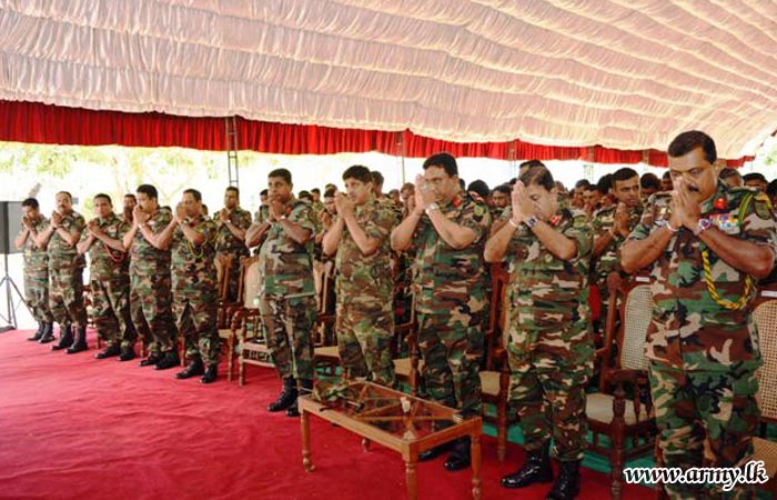 SFHQ-E Enables Welikanda Troops & Civilians to Listen to Dhamma
