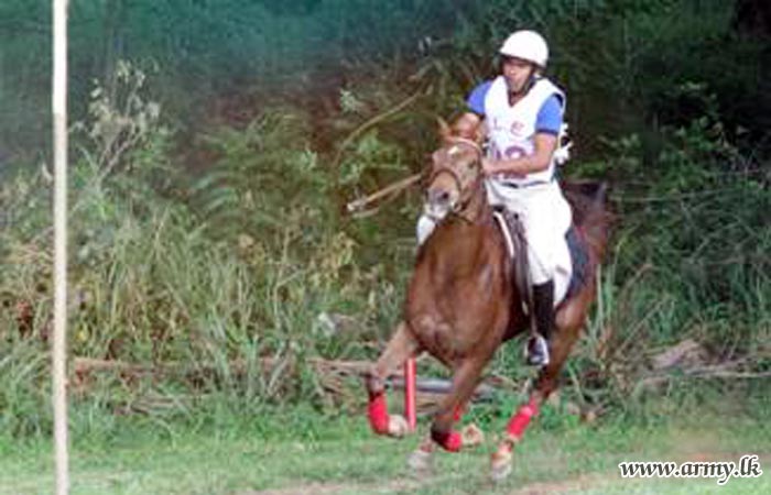 Army Horse Riders Make History in Cross Country Riding