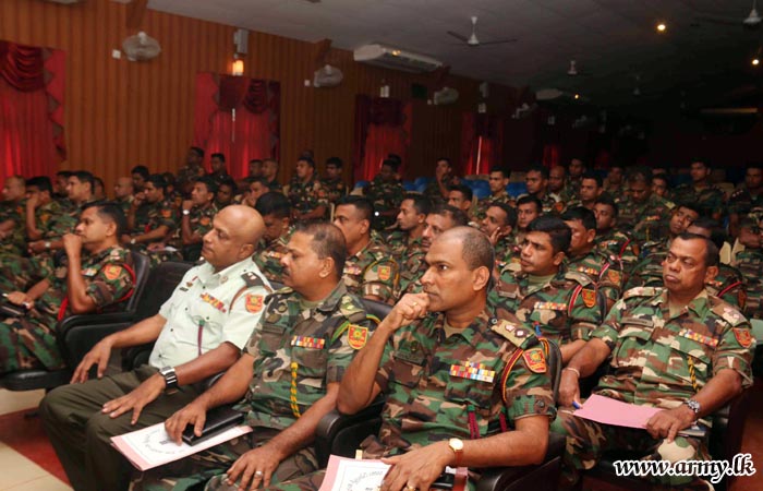 ‘அனர்த்த முகாமைத்துவம்’ சம்மந்தமான கருத்தரங்கு இராணுவ அதிகாரிகளுக்கு