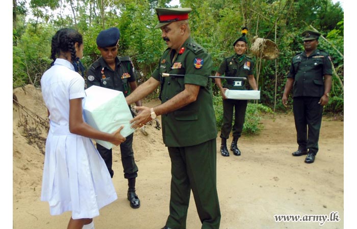 மாதுறுஓயா இராணுவ பயிற்றுவிப்பு மையத்தினால் சுதந்திரதின நிகழ்வுகள்