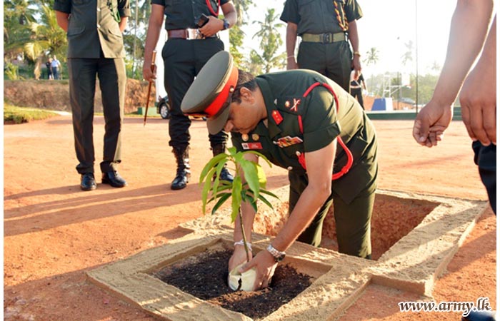 DSCSC Student Officers Plant Saplings on account of Independence