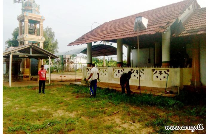Troops Clean Up Muththumari Amman Kovil Premises in Jaffna