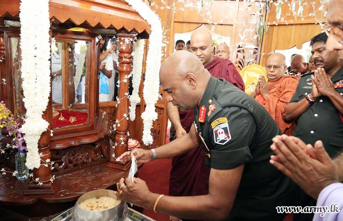 Commander Opens Buddhangala Monastery's Exposition of Relics to Mark Poson Week