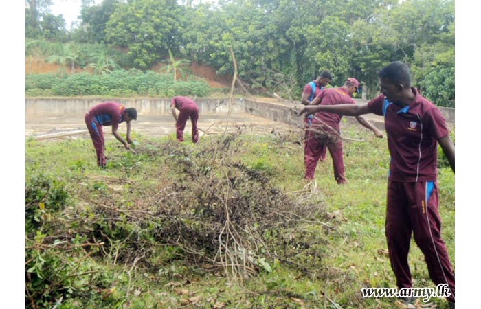 බටහිර ආරක්‍ෂක සේනා මුලස්ථාන භට පිරිස් නව පාසල් වාරයට ප්‍රථම ඩෙංගු මර්ධන වැඩසටහනක් දියත් කරයි