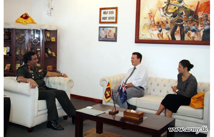 Australian High Commissioner Pays Courtesy Call on Jaffna Commander