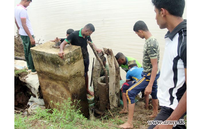 Troops Avert Tank Bund Split in Palampiddi