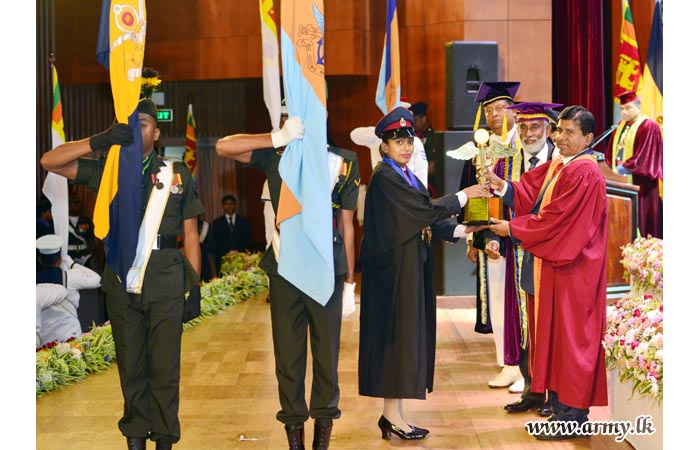 Tri Service Commanders among Participants in KDU General Convocation - 2018