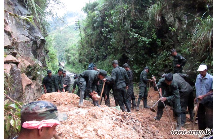 දුම්රිය ගමනා ගමනය නැවත යථාතත්ත්වයට පත් කිරීම සඳහා යුද්ධ හමුදාවේ සහාය