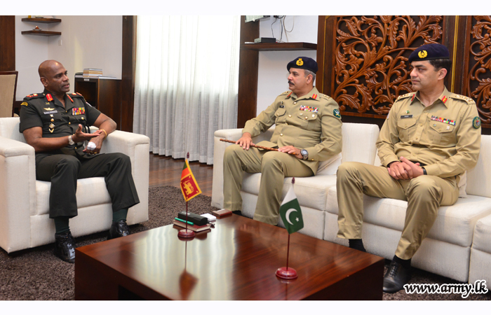 Director General Military Training Pakistan in Colombo Meets Commander of the Army