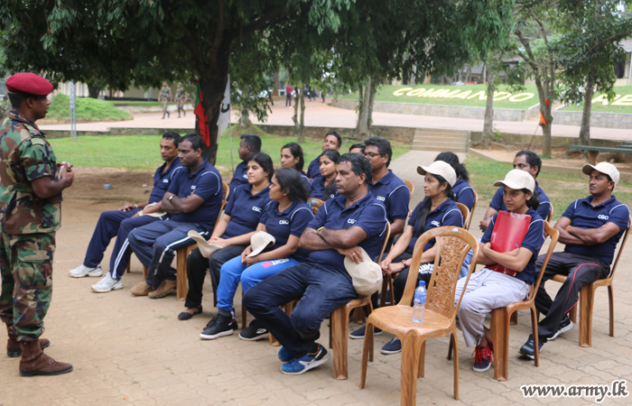 கணக்கியல் மற்றம் ஊடகவியல் அமைச்சின் அதிகாரிகளுக்கு இராணுவ தலைமைத்துவப் பயிற்சிகள்