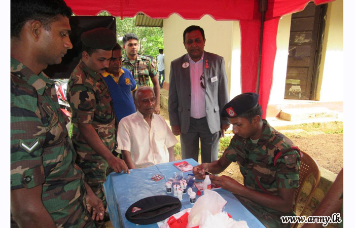 582 Brigade Supports Lions' Club Medical Camp in Bulathsinhala 