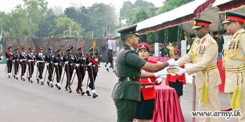 Commander Encourages Participants in Multi-Coloured Inter Regiment Drill, Band & Pace Sticks Competition - 2018 