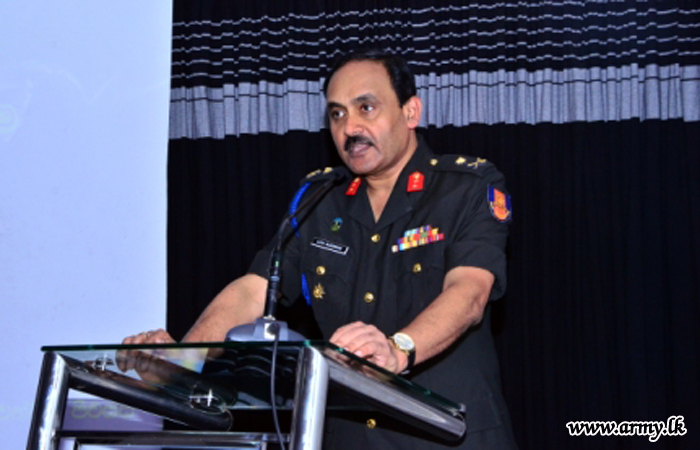 Signal Corps Colonel Commandant, Chief Guest at MCC Closing Ceremony