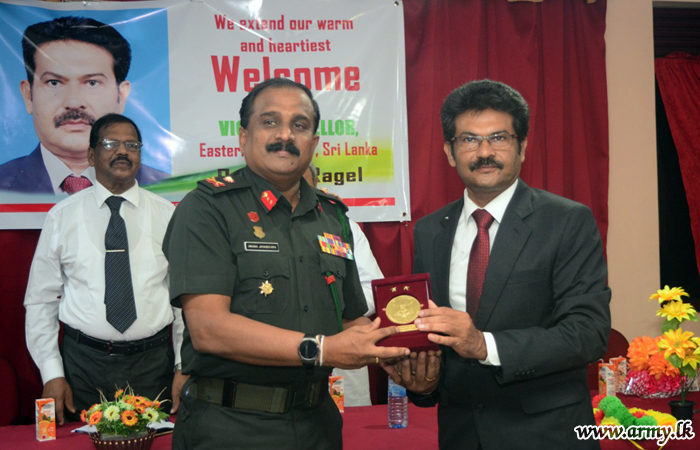 பல்கலைக்கழகத் புதிய துனைவேந்தர் வரவேற்பு நிகழ்வில் கிழக்கு தளபதி பங்கேற்பு