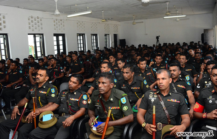 கிழக்கு படையினருக்கு ‘சிறுவர் துஷ்பிரயோகம் மற்றும் பெண்களுக்கு எதிரான  இடையூறுகள் தொடர்பான விரிவுரை 