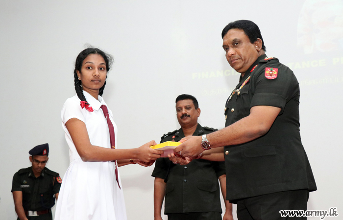A/L Achievers in Jaffna Given Financial Incentives