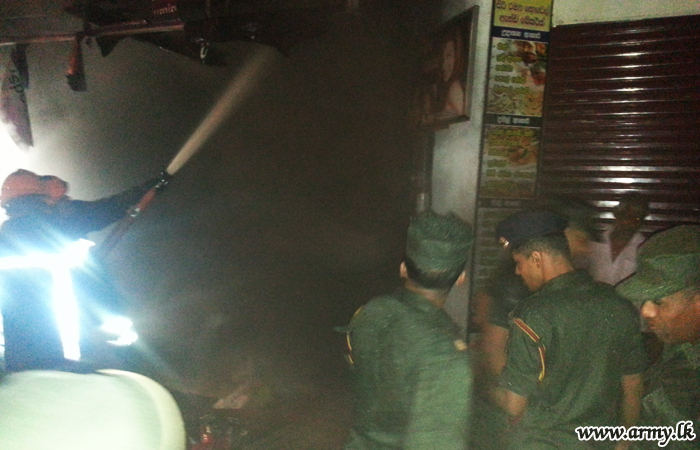 Troops Assist Douse Mini Fire in Kandy