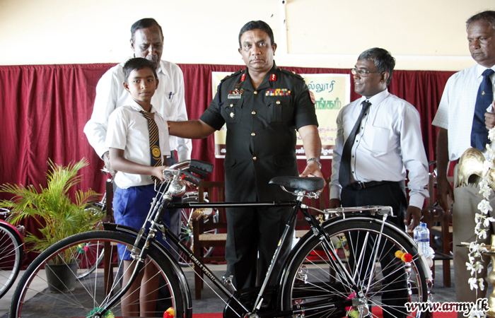 Jaffna Students Given Push Bicycles Free 