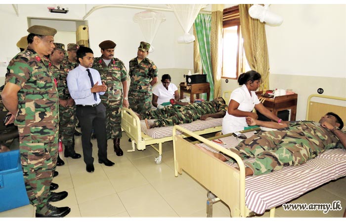 Pooneryn Soldiers Give Blood to Kilinochchi Patients  