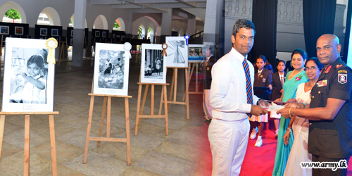 'Spectrum 19' Photographic Exhibition at DSC Opened at College Premises