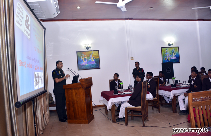 Colombo Hindu College Students Receive Training on Etiquettes 