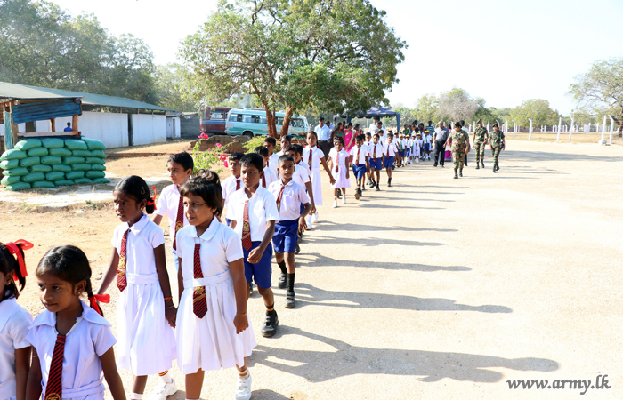 Another Group of Students Visit Palaly Airport