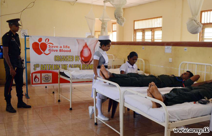 57 Div Army Personnel Give Blood to Kilinochchi Patients    