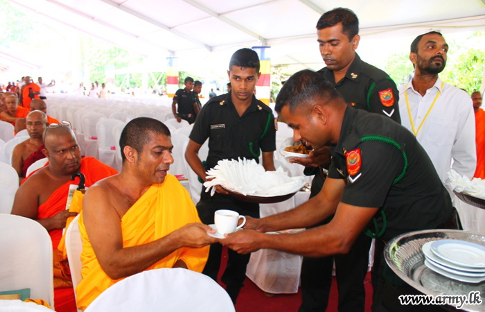 Army Troops Offer ‘Gilanpasa’ at 'Thripitakabhivandana' Ceremony