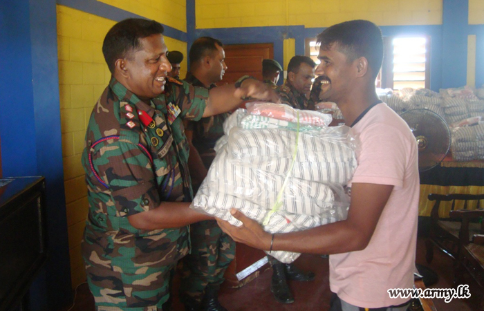 Kilinochchi Fishing Communities Get Household Items and School Accessories 