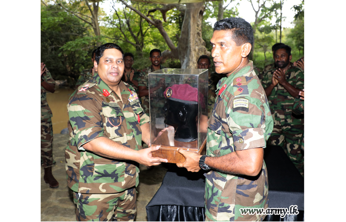 கொமாண்டோ படையினரின் வெளியேற்ற நிகழ்வு