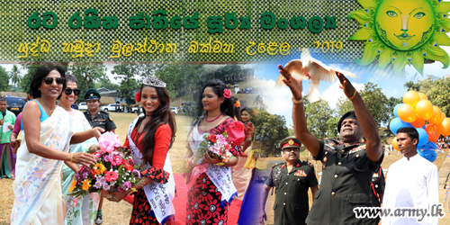 යුද්ධ හමුදාධිපතිතුමන් සමඟින් යුද්ධ හමුදා මුලස්ථාන නිලධාරින් සහ සෙසුනිලයින් සිංහල හා දමිළ අලුත් අවුරුදු උත්සවය සමරයි