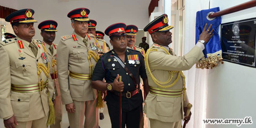 Commander in Mullaittivu Inaugurates Much-needed Admin & Service Facilities & Offers Scholarships to Students