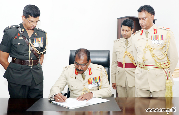 Major General Sathyapriya Liyanage, New SLAVF Commandant