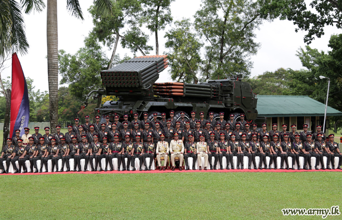 නව උසස්වීම් ලැබු මේජර් ජෙනරාල්වරුන් ශ්‍රී ලංකා කාලතුවක්කු හමුදා රෙජිමේන්තු මූලස්ථානයේ දී උණුසුම් අයුරින් පිළිගැනේ