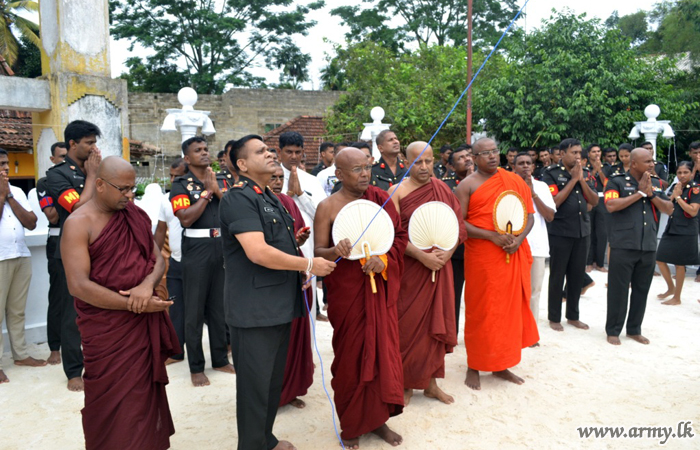 මිය ගිය දරුවෙකුට පිං අනුමෝදන් කරවීම පිණිස ඉදිකරන ලද නව චෛත්‍ය රාජයාණන් වහන්සේගේ කොත් වහන්සේ නිරාවරණය කෙරේ