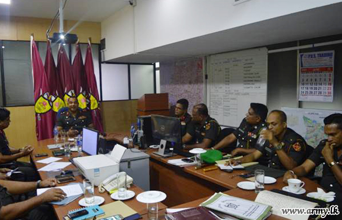 14 Div Officers Educated on Modern Security Threats